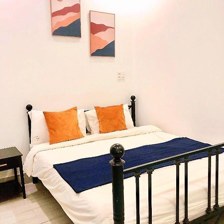 The Chill - Homestay In Hue Buitenkant foto